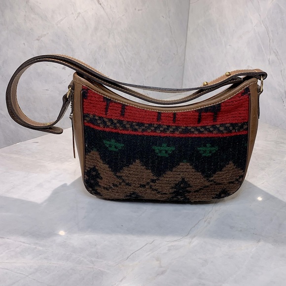 Maggie B wool felted purse with adjustable straps and leather trim inside zipper - Picture 2 of 12